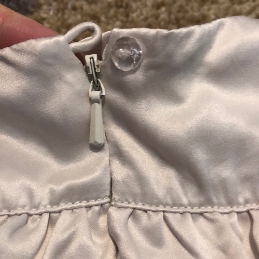 GAP Satin Ruffled Dress - Picture 5 of 6